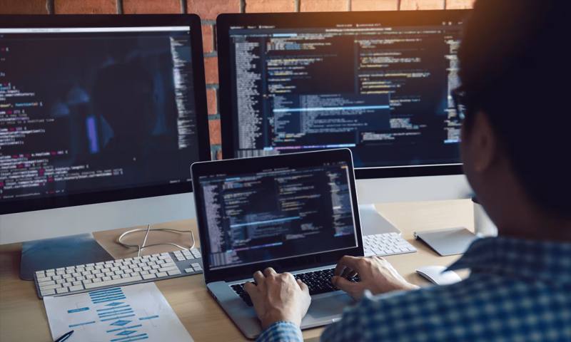 数据科学选型:R与Python如何赋能松阳县网站建设?